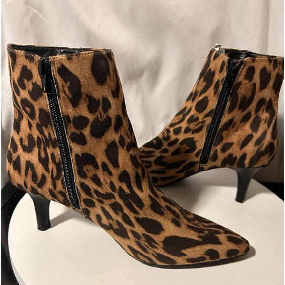 Rampage Women’s Leopard Print Ankle Booties NWOT--(63% OFF) - Picture 5 of 6